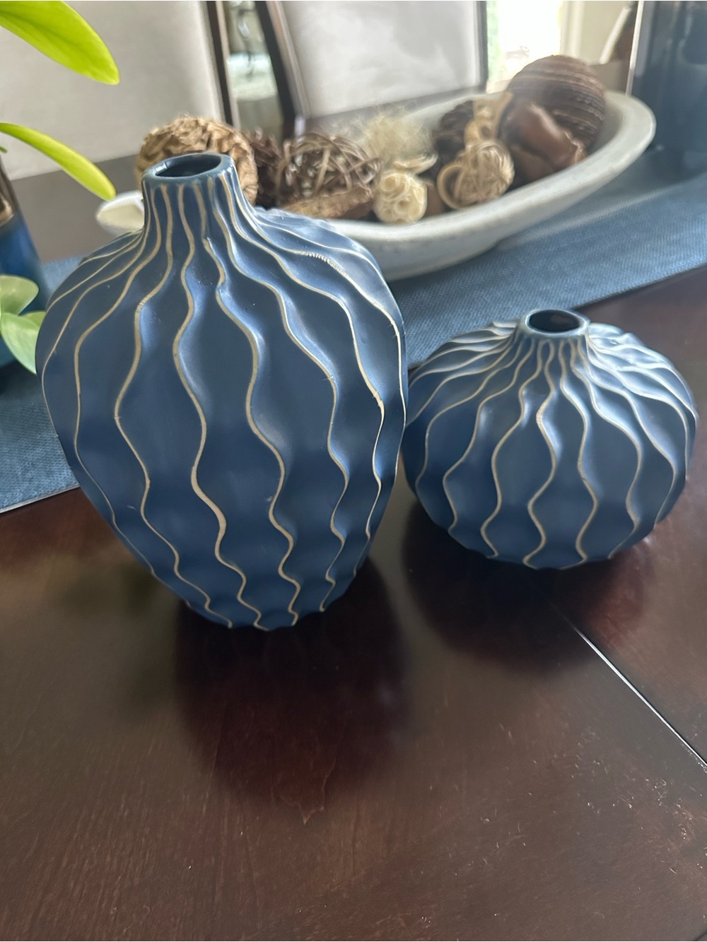 Ceramic Blue Wavy Pattern Decorative Vases